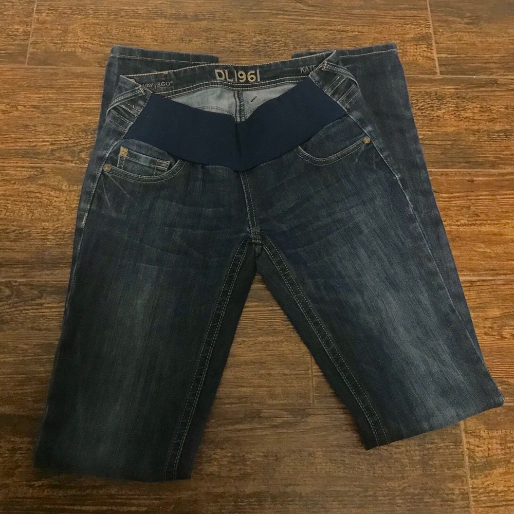 DL1961 Slim Straight Maternity Jeans